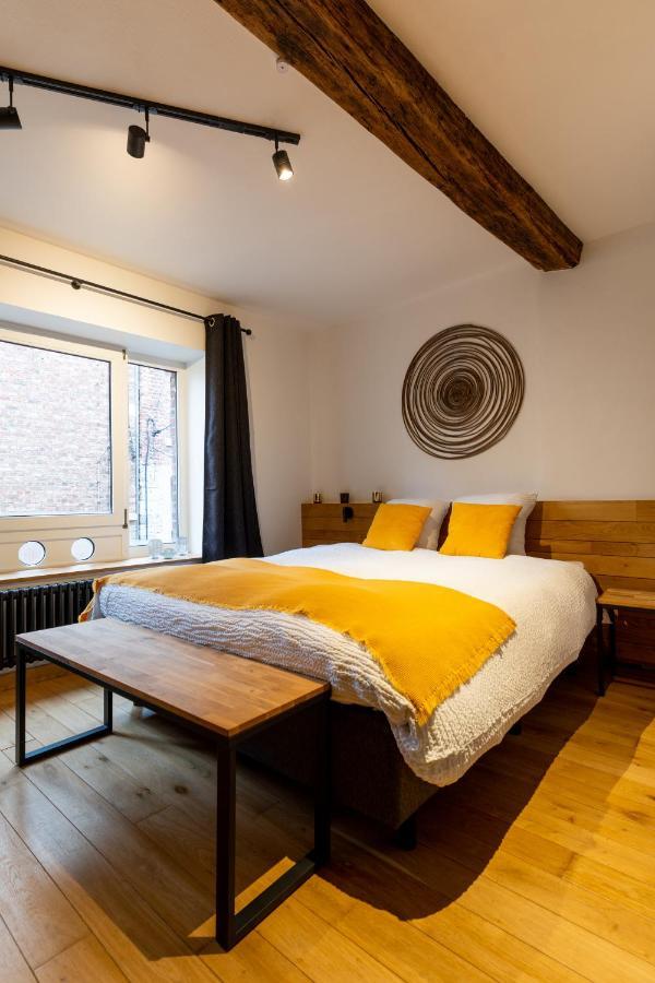Ardenne Bnb Gite Urbain Avec Terrasse Marche-en-Famenne Bagian luar foto